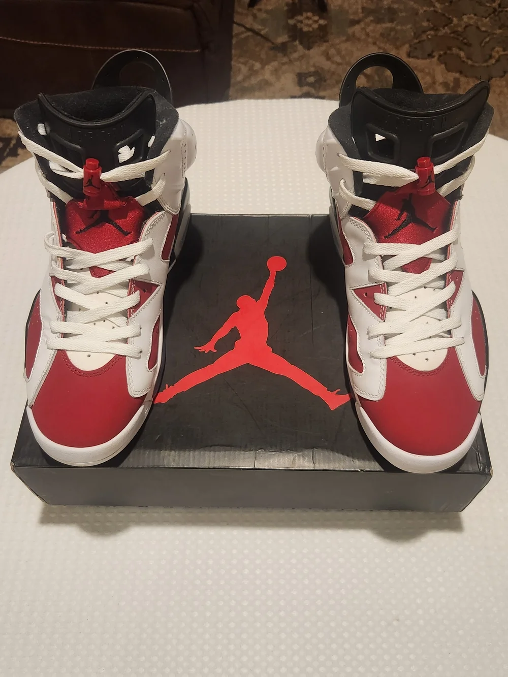 Size 11 - Jordan 6 Retro OG Mid Carmine